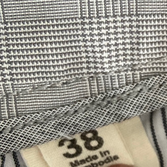 Express Bundle of Men’s Shorts: Size 34 & 38 - Picture 5 of 9